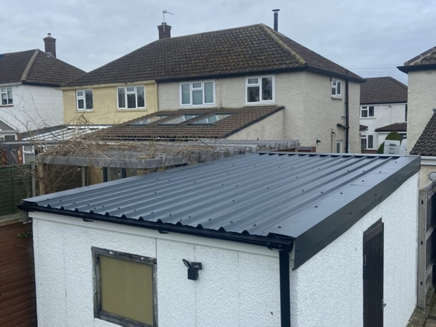 Garage roof after, new anthracite steel